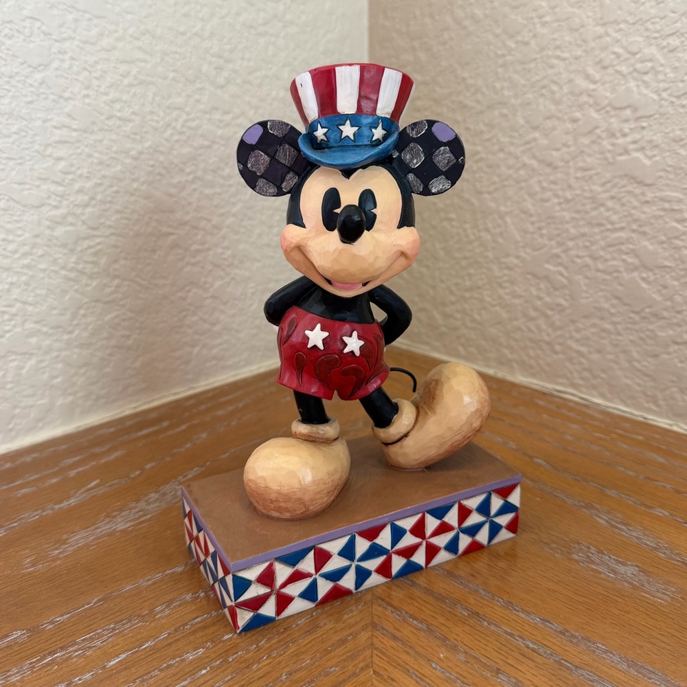 NWOT Jim Shore Disney Mickey Mouse USA Star Spangled Statesman Figurine